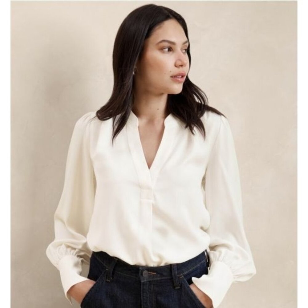 Banana Republic Crepe Volume-Sleeve Blouse Medium Petite